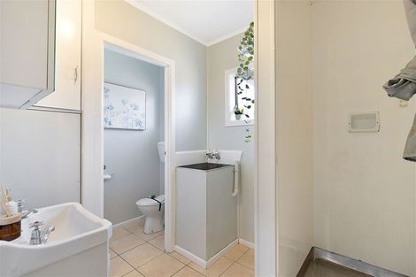 Photo of property in 5/94 Portage Road, New Lynn, Auckland, 0600