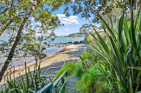 Photo of property in 61 Grand View Road, Leigh, 0985