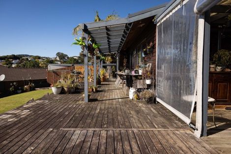 Photo of property in 27 Bateleur Close, Welcome Bay, Tauranga, 3112