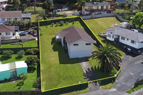 Photo of property in 54 Donovan Avenue, Massey, Auckland, 0614