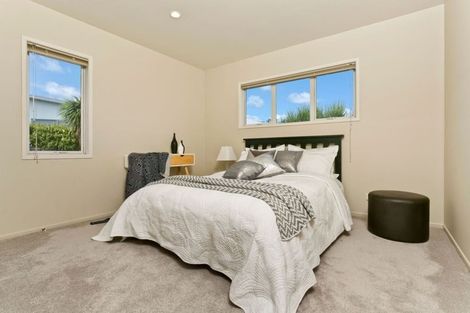Photo of property in 51 Kittiwake Drive, Schnapper Rock, Auckland, 0632