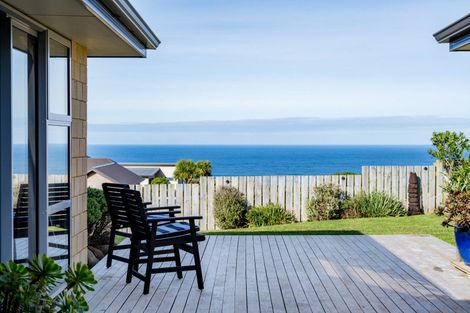 Photo of property in 37 Highgrove, Saint Clair, Dunedin, 9012