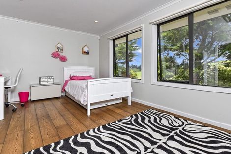 Photo of property in 1568 Old North Road, Helensville, 0875