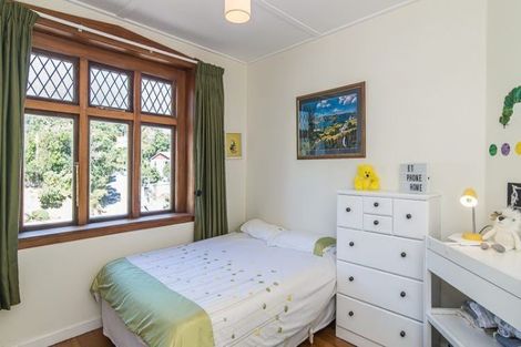 Photo of property in 6 Tiketike Way, Brooklyn, Wellington, 6021