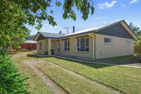 Photo of property in 3 Ipswich Grove, Wainuiomata, Lower Hutt, 5014