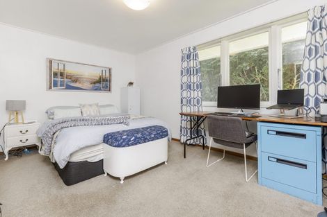 Photo of property in 8 Miro Place, Waiuku, 2123