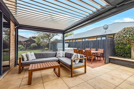 Photo of property in 21 Kohi Drive, Parklands, Christchurch, 8083