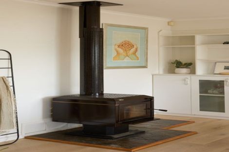 Photo of property in 79 Wiggins Street, Sumner, Christchurch, 8081