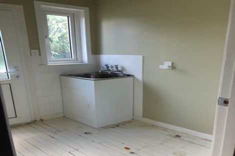 Photo of property in 24 Woodside Road, Massey, Auckland, 0614