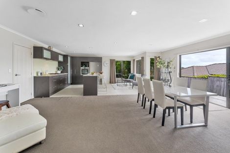 Photo of property in 3 Bilancia Place, Flat Bush, Auckland, 2016