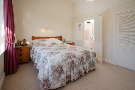 Photo of property in 42 Eden Street, Island Bay, Wellington, 6023