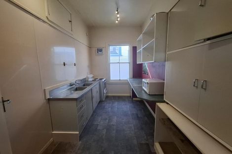 Photo of property in 25 Myrtle Crescent, Mount Cook, Wellington, 6021