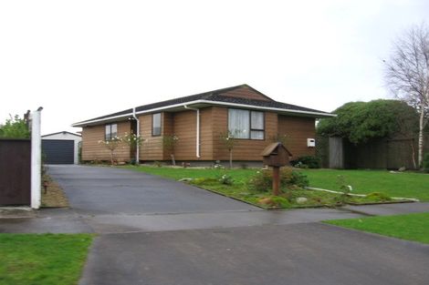 Photo of property in 41 Peppertree Glade, Kelvin Grove, Palmerston North, 4414