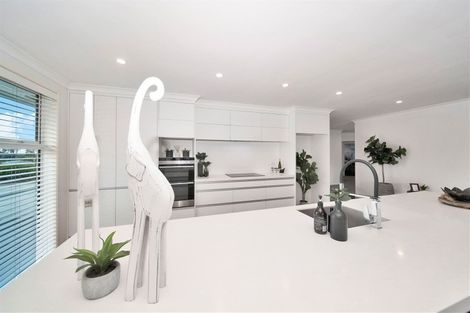 Photo of property in 30 Mercade Close, Stratford, 4332