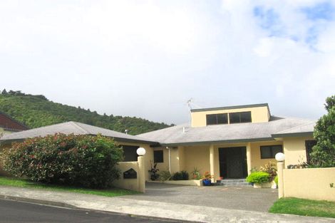 Photo of property in 22 Ramphal Terrace, Khandallah, Wellington, 6035