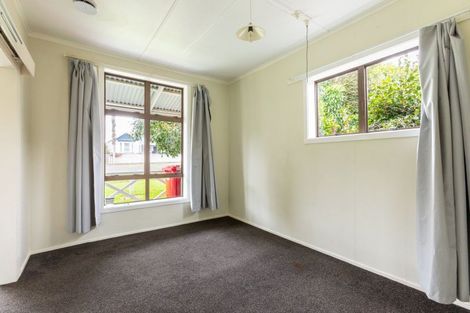 Photo of property in 12 Ormond Street, Woodville, 4920