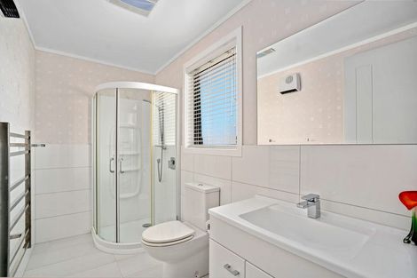 Photo of property in 48 Kelliher Drive, Wanaka, 9305