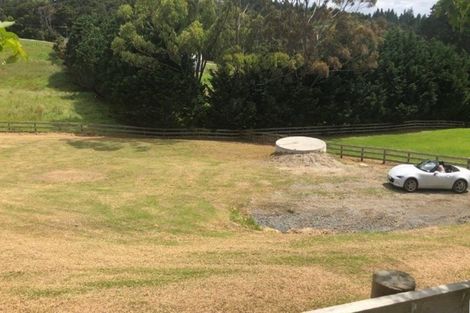 Photo of property in 4 Heaths Way, Pahi, Paparoa, 0571