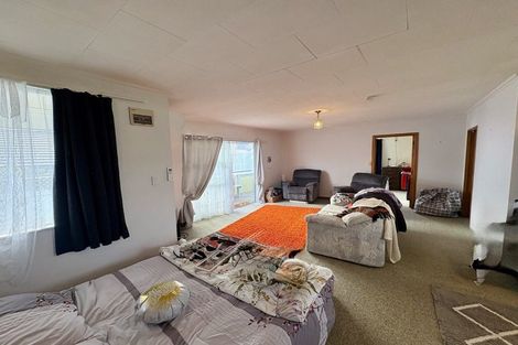 Photo of property in 48 Peel Street, Westport, 7825
