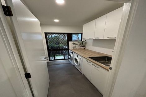 Photo of property in 5 Strid Road, Te Atatu South, Auckland, 0610