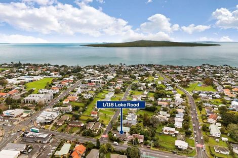 Photo of property in 1/118 Lake Road, Belmont, Auckland, 0622