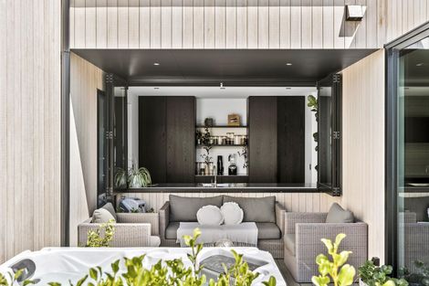 Photo of property in 1 Mcrae Rise, Wanaka, 9305