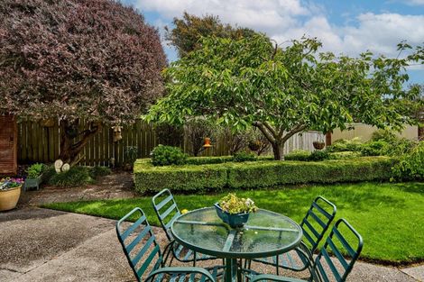 Photo of property in 98 Samwell Drive, Whitby, Porirua, 5024