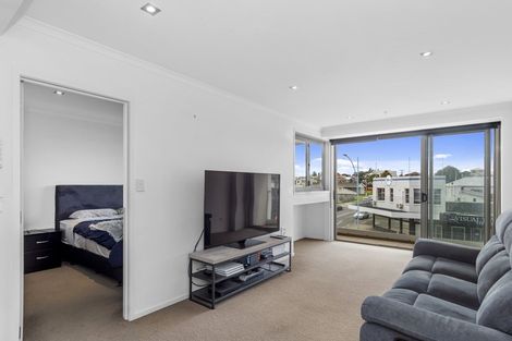 Photo of property in 207/332 Maunganui Road, Mount Maunganui, 3116