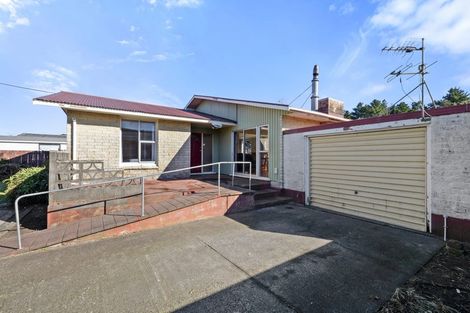 Photo of property in 11 Atkinson Street, Waitara, 4320