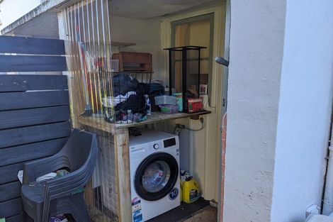 Photo of property in 30 Durham Crescent, Fairfield, Lower Hutt, 5011