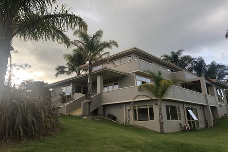 Photo of property in 239 Hill Road, The Gardens, Auckland, 2105