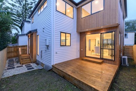 Photo of property in 24d Nikau Street, New Lynn, Auckland, 0600