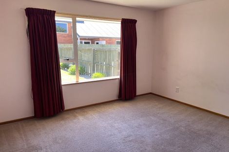 Photo of property in 3 Claverley Gardens, Avonhead, Christchurch, 8042