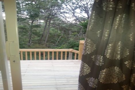 Photo of property in 5 Saddleback Rise, Murrays Bay, Auckland, 0630