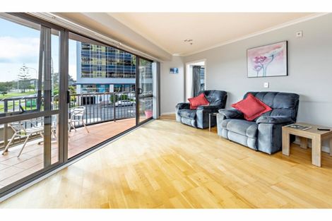 Photo of property in 1g/18 Ronwood Avenue, Manukau, Auckland, 2104