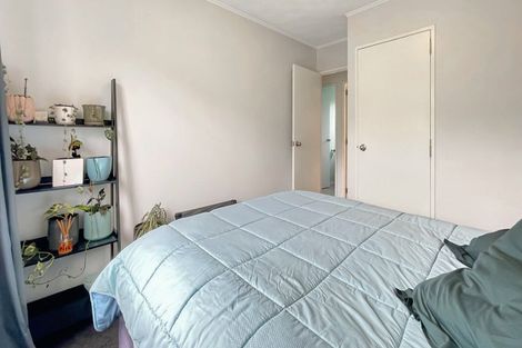 Photo of property in 7 Angeline Place, Massey, Auckland, 0614