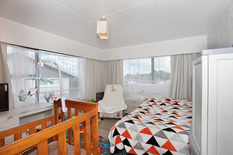 Photo of property in 28 Shelton Place, Feilding, 4702