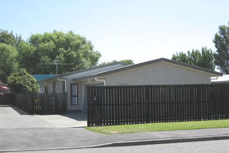 Photo of property in 11 Sylvia Street, Parklands, Christchurch, 8083