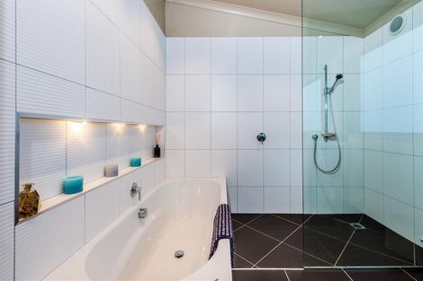 Photo of property in 13 Valley Road, Browns Bay, Auckland, 0630
