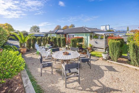 Photo of property in 69 Raeburne Street, Te Awamutu, 3800