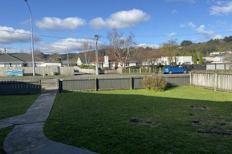 Photo of property in 4 Mangaroa Hill Road, Clouston Park, Upper Hutt, 5018