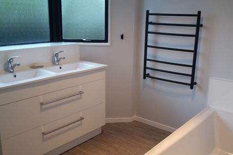 Photo of property in 74 Harrisville Road, Tuakau, 2121