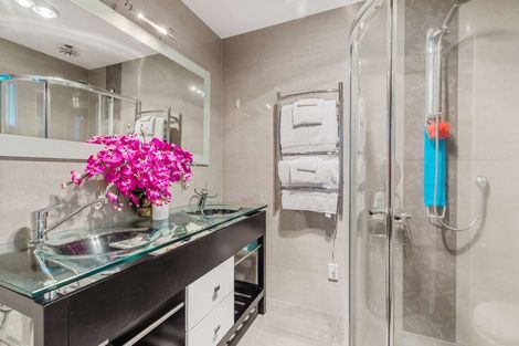 Photo of property in 32a Colwill Road, Massey, Auckland, 0614