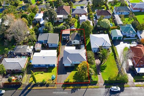 Photo of property in 15 Sherwood Avenue, Te Atatu South, Auckland, 0610