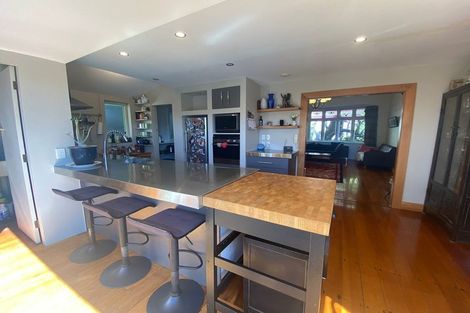 Photo of property in 327 The Terrace, Te Aro, Wellington, 6011