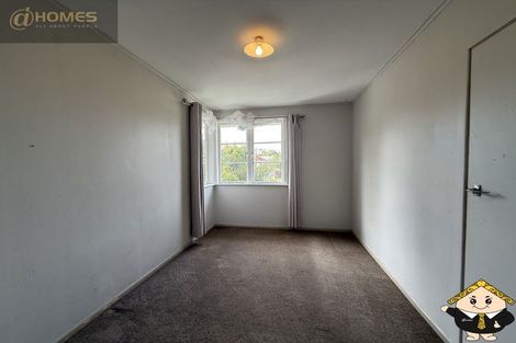 Photo of property in 17 Sheehan Road, Te Atatu South, Auckland, 0610