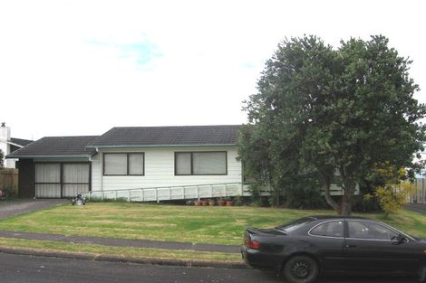 Photo of property in 3/18a Neal Avenue, Glenfield, Auckland, 0629