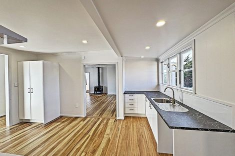 Photo of property in 240 Cornfoot Street, Castlecliff, Whanganui, 4501