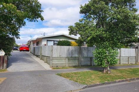 Photo of property in 11a Kaimanawa Street, Kelvin Grove, Palmerston North, 4414