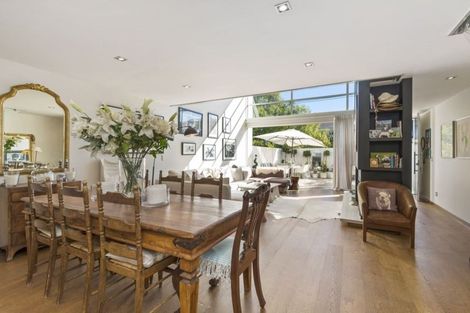 Photo of property in 12 Holly Road, St Albans, Christchurch, 8014